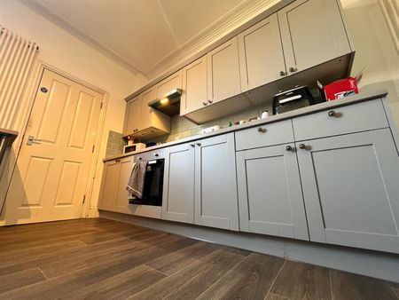 Ash Road, Headingley, LS6 3HD, Leeds - Photo 3