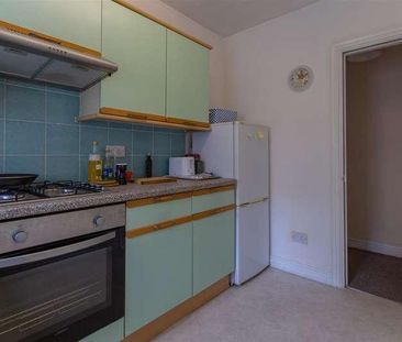 George Court, Roath, CF24 - Photo 2