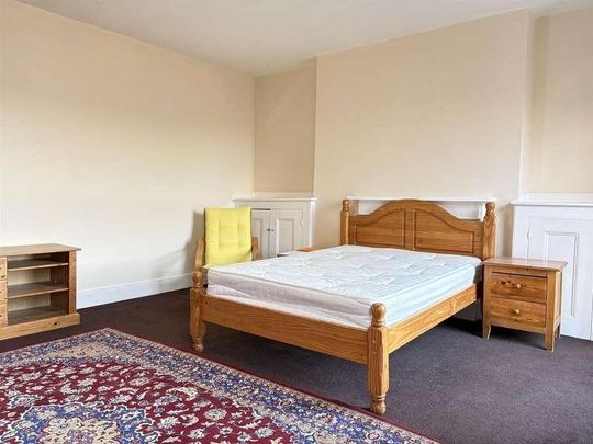 Malvern Road, London, NW6 - Photo 1