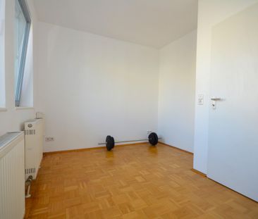 Charmante 1,5-Zimmer-Wohnung mit Einbauküche, Balkon und Stellplatz - Foto 6