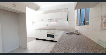 Spilt Level Apartment - Photo 2