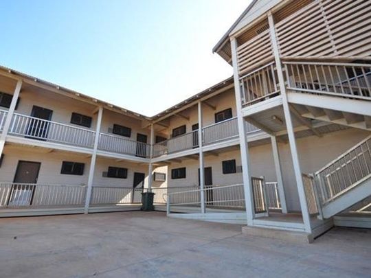 OCEAN VIEWS - 1x1 + Furnished + Inclusive Utilities - Photo 1