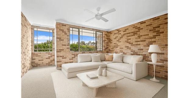 Secluded yet close to everything - Photo 1