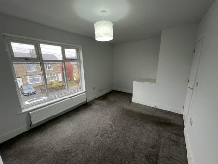 2 bedroom semi-detached house to rent - Photo 3