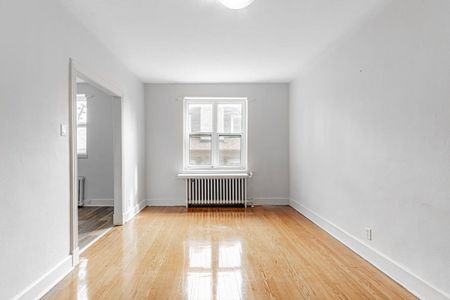 For Lease - 1 Mallory Gardens Unit# 42, Toronto, Ontario - Photo 4