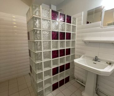 Location Appartement 3 pièces 70m² - Photo 4