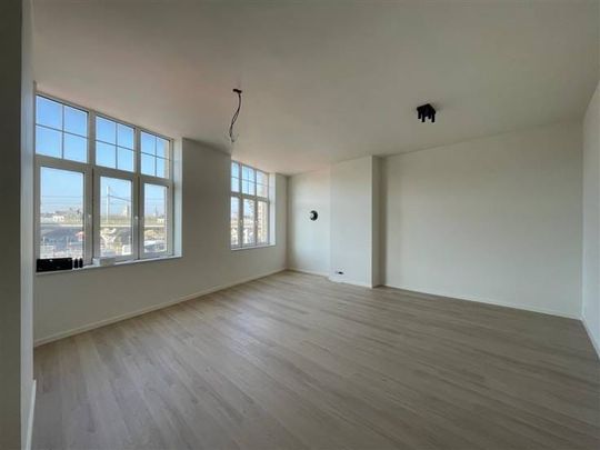 Appartement te huur - Photo 1