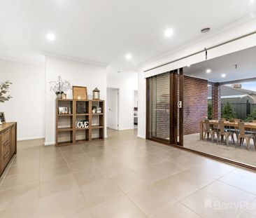 Wonderful Waterside Living! - Photo 2
