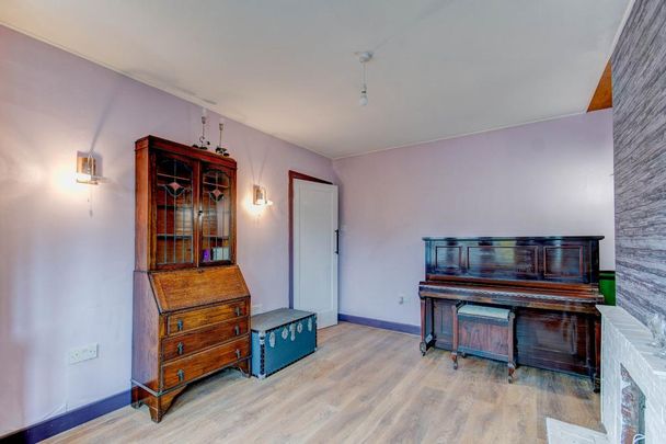 3 bedroom semi-detached house to rent - Photo 1