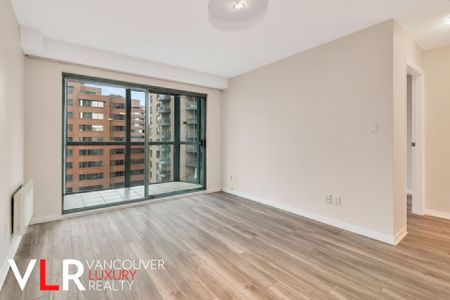 Condo in Downtown Vancouver, BC - Photo 5
