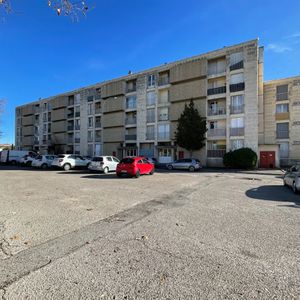 Appartement Pertuis- 3 pièces - 70m² - Photo 2