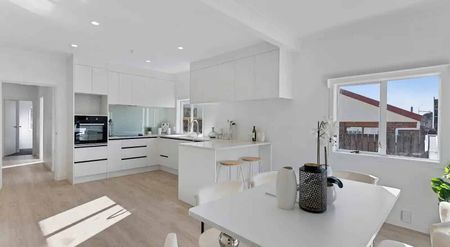 10A Wood Street , Papakura - Photo 2