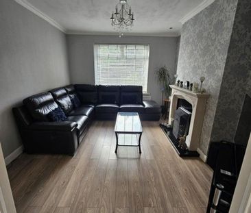 3 bedroom semi-detached house to rent - Photo 6