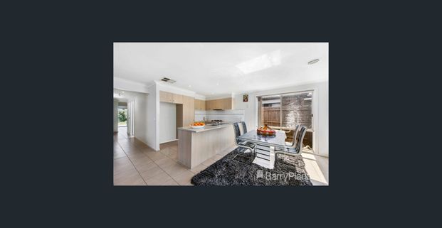 Parkside Locale ✧ Sun-filled ✧ Great Value - Photo 1