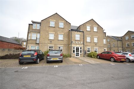 21, Manor Fold, Horsforth, Leeds, West Yorkshire, LS18 4DG - Photo 4