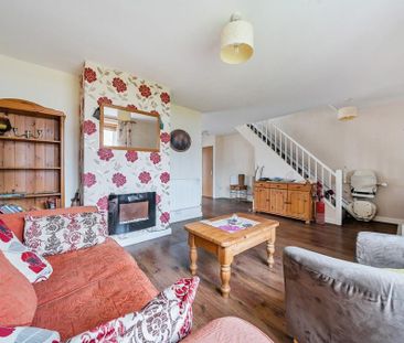 3 bedroom end of terrace house to rent - Photo 4