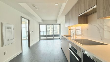 For Lease - 1 Concord Cityplace Way Unit# 3708, Toronto, Ontario - Photo 4