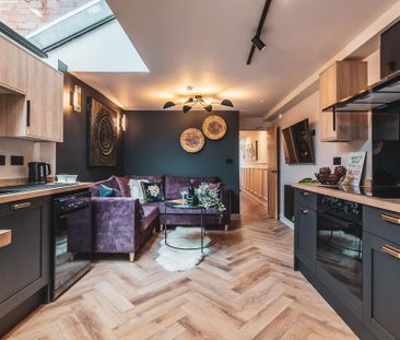 1 bedroom in a house share to rent - Photo 1