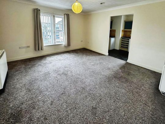 2 bedroom flat to rent - Photo 1