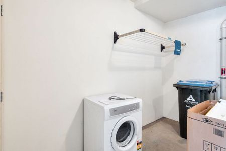 Hopetoun Delta Terraced Townhouse - Three bedroom Two Bathroom - Very Handy Location - Photo 5