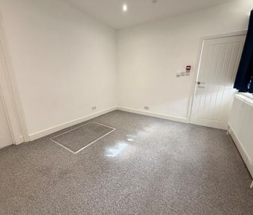 2 bedroom ground floor flat to rent - Photo 4