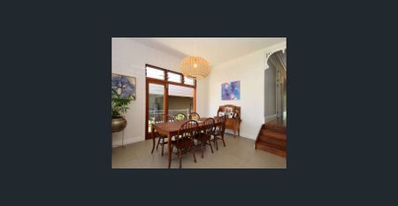 Fairview, Circa 1892 – Iconic Sandgate Queenslander - Photo 2