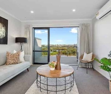 Suburban Sophistication - Photo 2