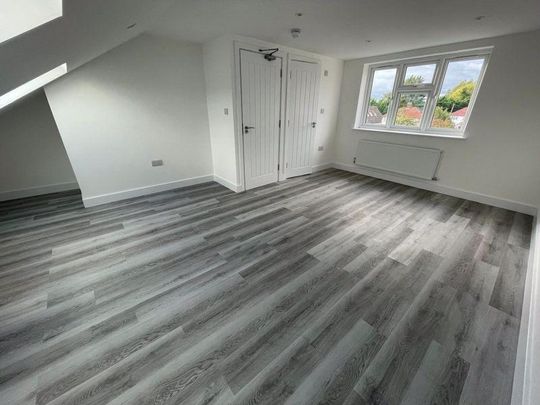 8 bedroom detached house to rent - Photo 1