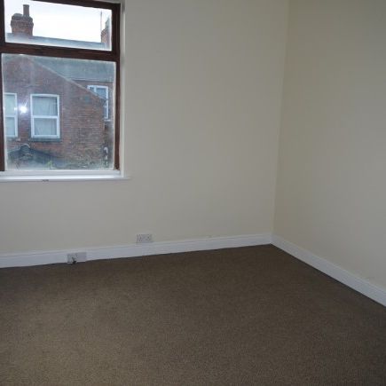 Newly refurbished 4 bed house - Photo 1