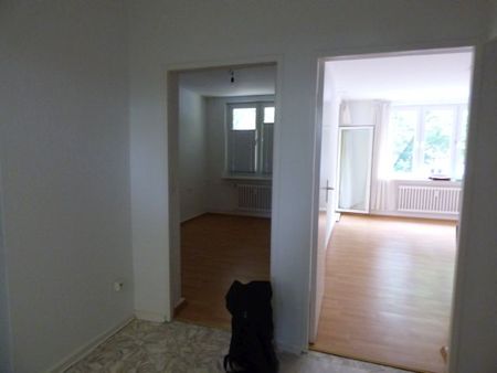 Helle Wohnung mit Balkon, nahe dem Volkspark Schönholzer Heide ***Laminat***Wannenbad**** - Photo 2