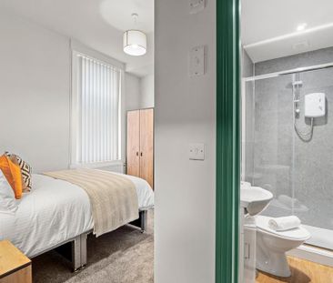1 bedroom in a house share to rent - Photo 4