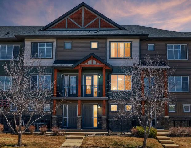 Spacious 3-Bedroom Townhouse with Den | Great Family Location (Skyview) — 3 Bedrooms+ Den Townhouse - Photo 1