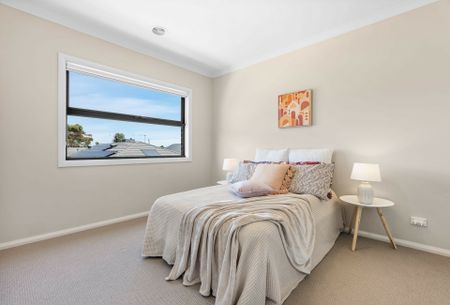 18 Postema Drive, Point Cook VIC, Belconnen - Photo 3