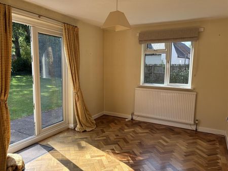 4 BED Detached house To rent - Photo 2