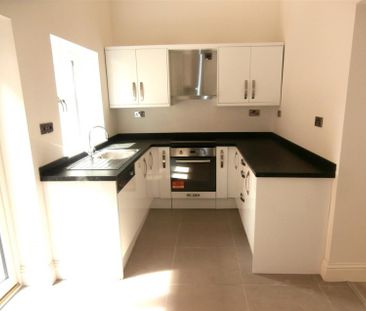 Knighton Drive, Stoneygate, Leicester - Photo 5