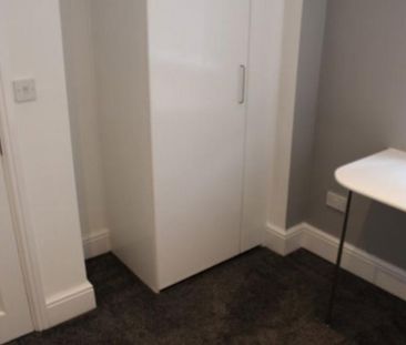 7 bedroom house to rent - Photo 3