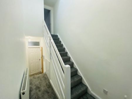 Bank Road, Bootle, L20 4AU - Photo 3