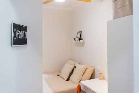 Carrer de Llinars del Vallès, Barcelona, Catalonia 08030 - Foto 2