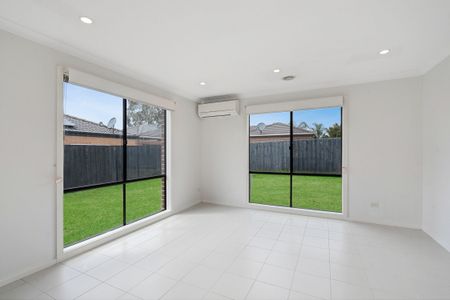 Grand Living on Belvedere Drive - Photo 2