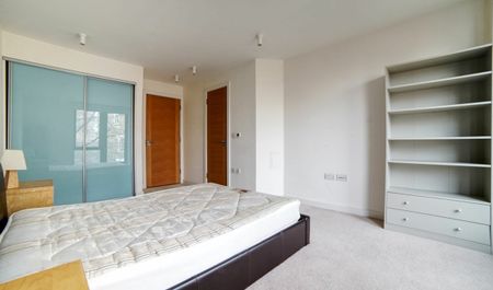 2 Bedroom Flat to Rent in Kennington Park Road, London, SE11 - Photo 3