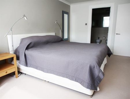 KENSINGTON HIGH STREET, W8, London - Photo 3