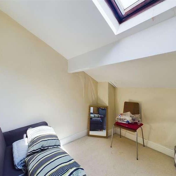 Pasture Terrace, Leeds, LS7 - Photo 1