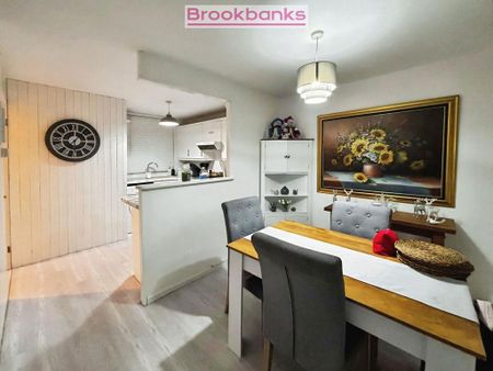 3 bedroom terraced house to rent - Photo 4