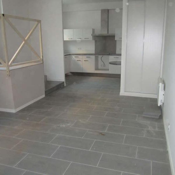 Location Appartement 3 pièces 55m² BORDEAUX 33000 - Photo 1