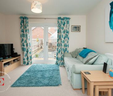 2 bedroom end of terrace house to rent - Photo 4