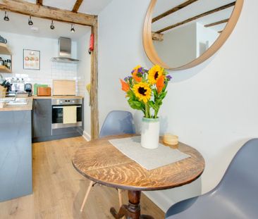 1 bedroom flat to rent - Photo 2