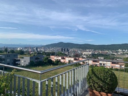 Grosszügige 5.5-Zimmer-Dachwohnung mit Panoramablick - Foto 4