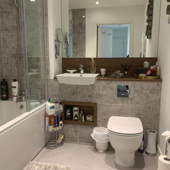 Room in a Shared Flat, Grosvenor Court Adenmore Road, SE6 - Photo 1