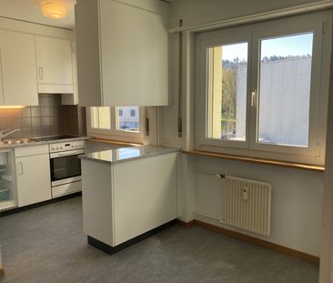 Geräumige und helle Wohnung - Photo 3