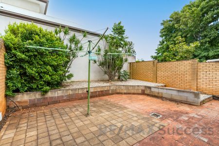 198 Ramsay Street (Granny Flat), Centenary Heights QLD 4350 - Apartment For Rent | Domain - Photo 5